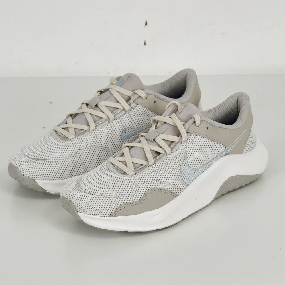 Nike‎ Legend Essential 3 NN Women's 11 Running Shoes DM1119 008 - Picture 3 of 9
